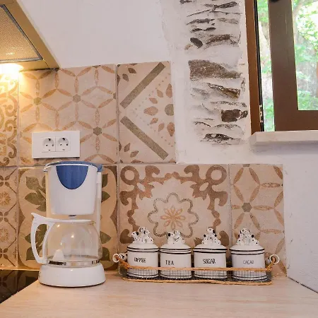 Apartament Feneri 3 -cozy Rustic 20' From